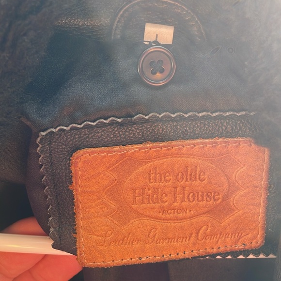 Leather jacket - Picture 3 of 6